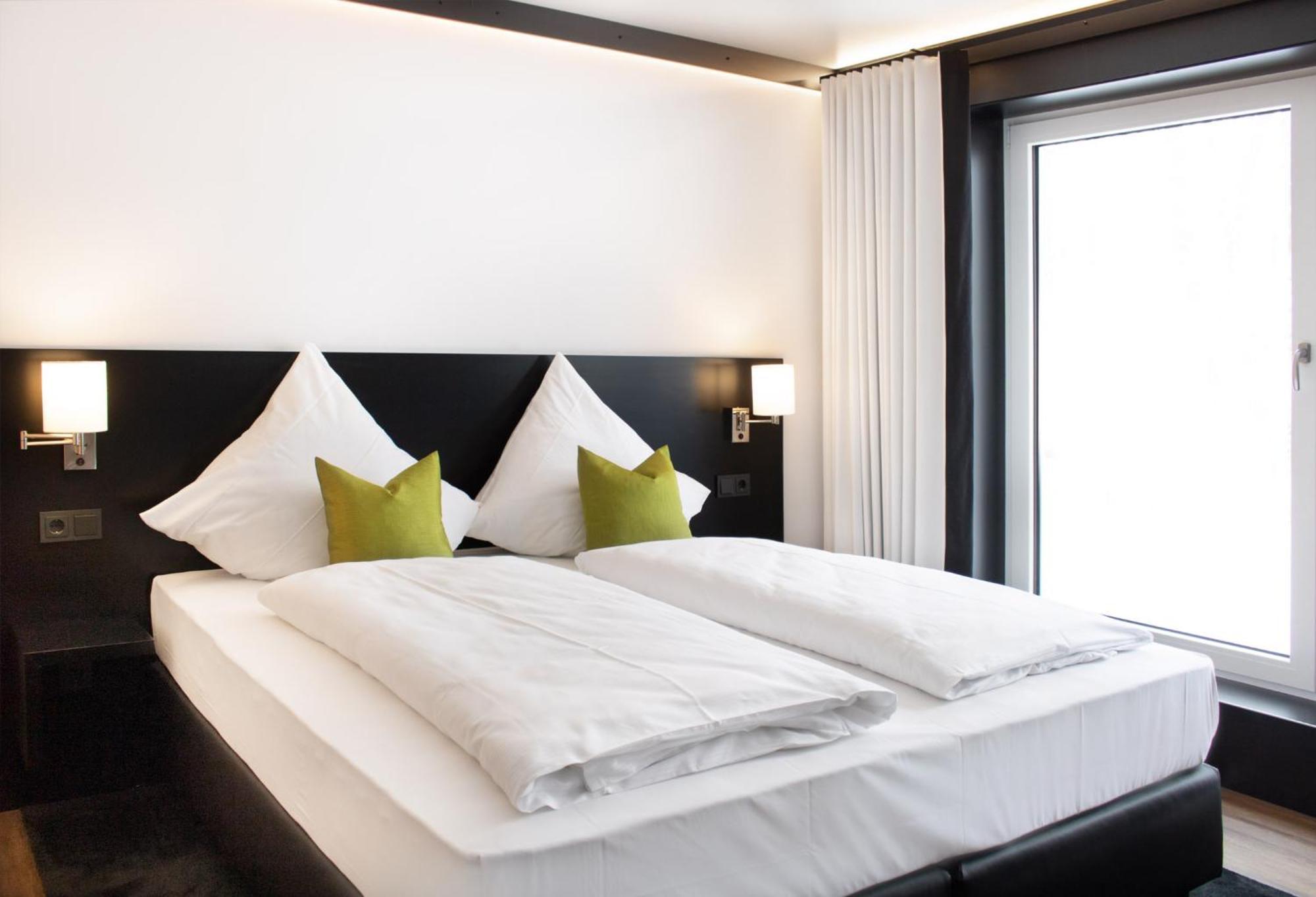 Slue Hotel By Wmm Hotels Schlüchtern Exteriör bild
